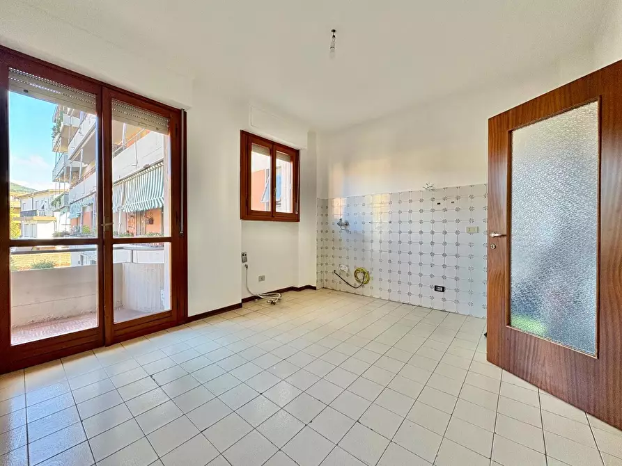 Immagine 2 di Appartamento in vendita  a Cascina