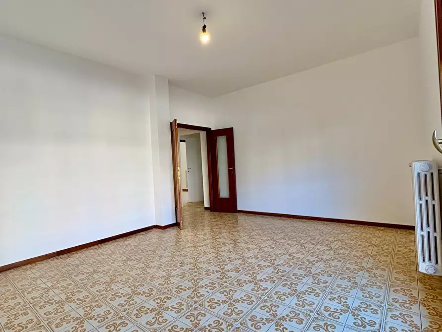 Immagine 10 di Appartamento in vendita  a Cascina