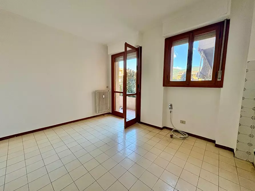 Immagine 3 di Appartamento in vendita  a Cascina