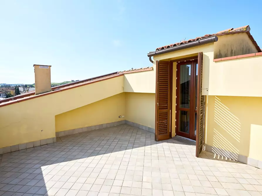 Immagine 16 di Mansarda in vendita  a Empoli