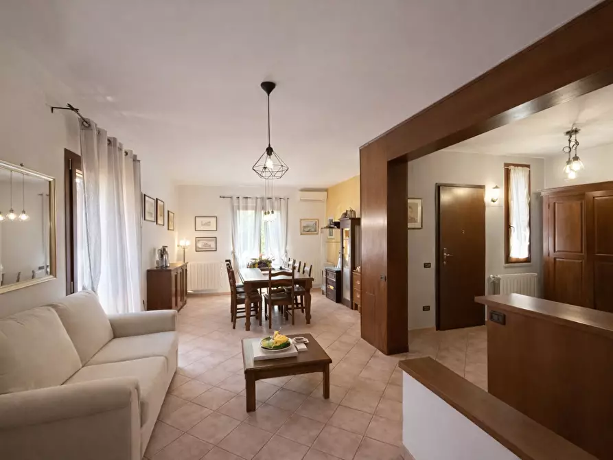 Immagine 1 di Villetta a schiera in vendita  a Calci