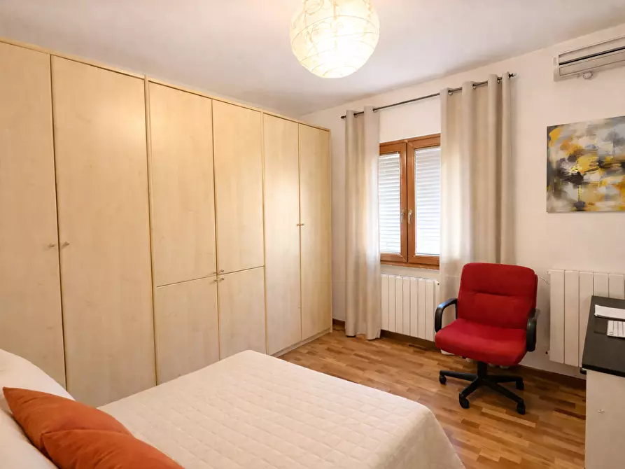 Immagine 11 di Villetta a schiera in vendita  a Calci