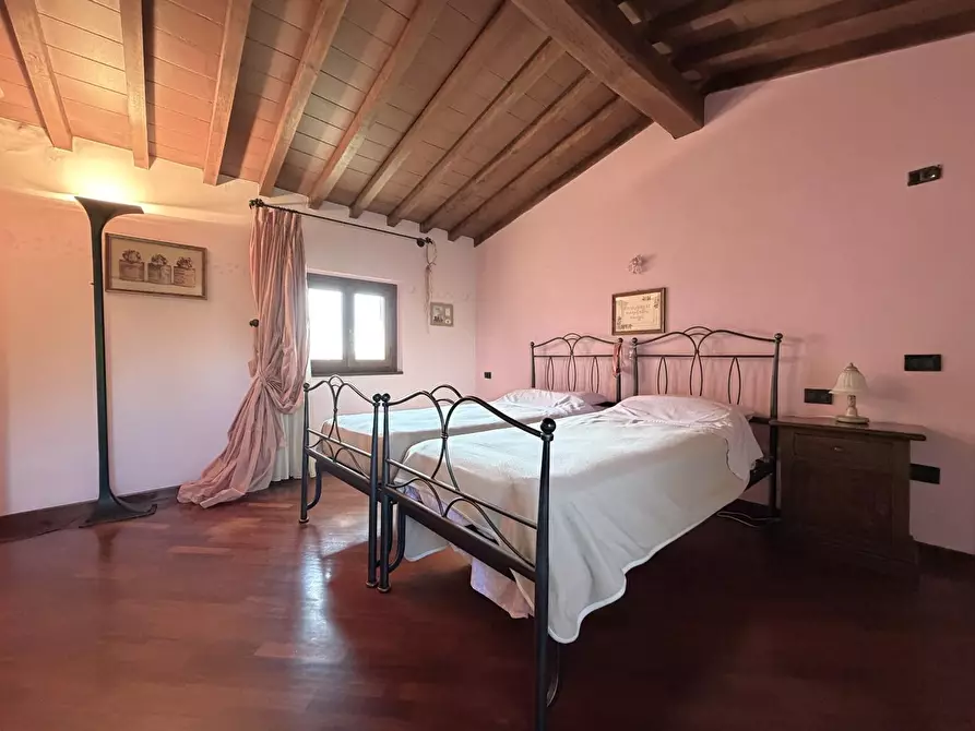 Immagine 18 di Casa bifamiliare in vendita  a Castelfranco Di Sotto