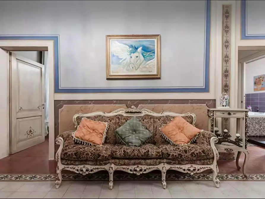 Immagine 13 di Villa in vendita  a San Giuliano Terme