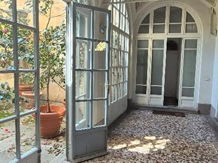 Immagine 26 di Ufficio in vendita  a Pisa