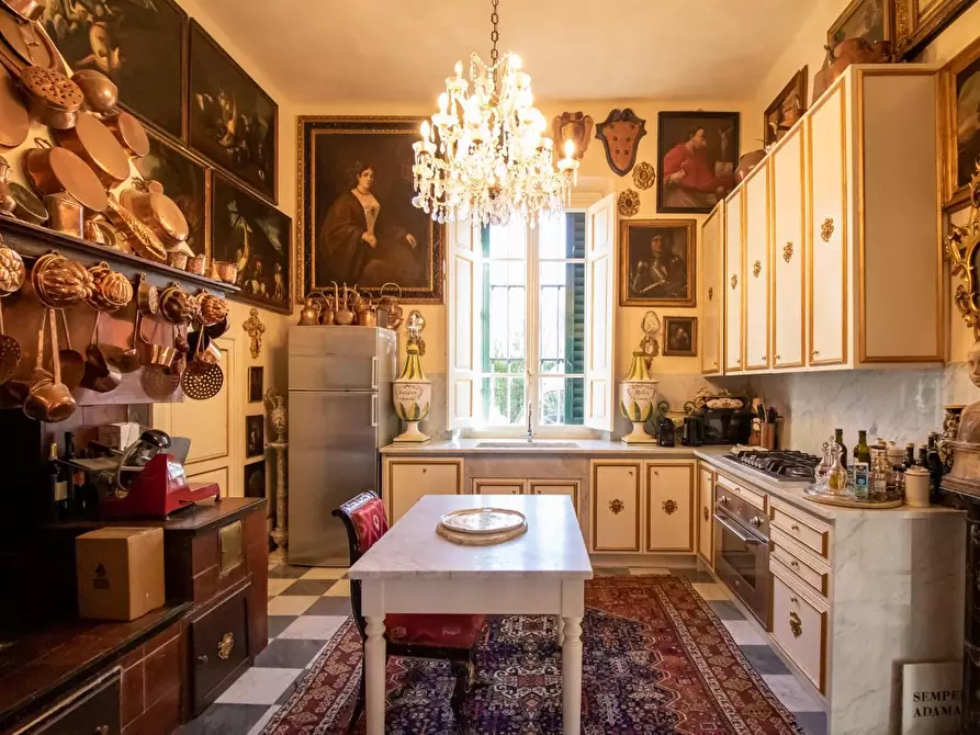 Immagine 5 di Villa in vendita  a Casciana Terme Lari