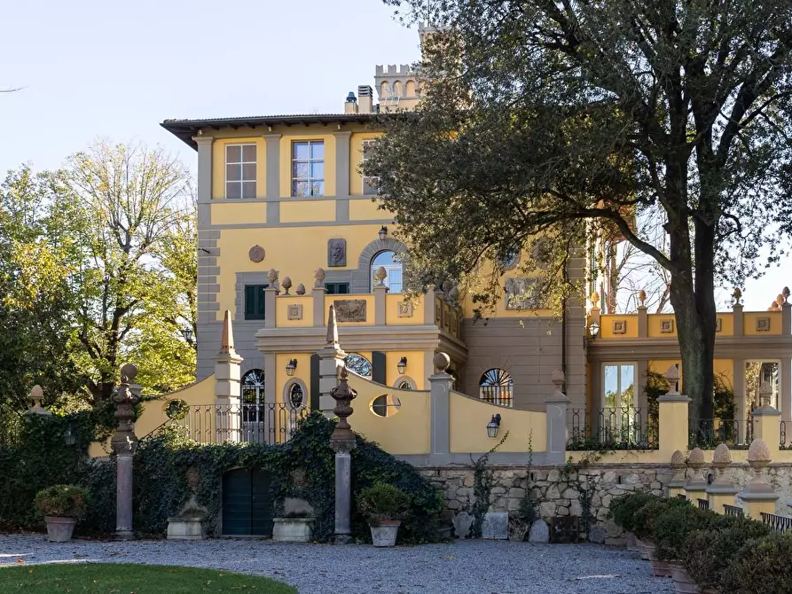 Immagine 1 di Villa in vendita  a Casciana Terme Lari