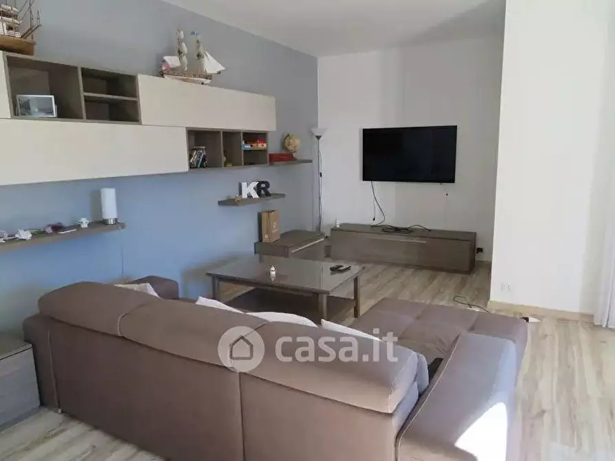 Immagine 3 di Casa bifamiliare in vendita  a Montignoso