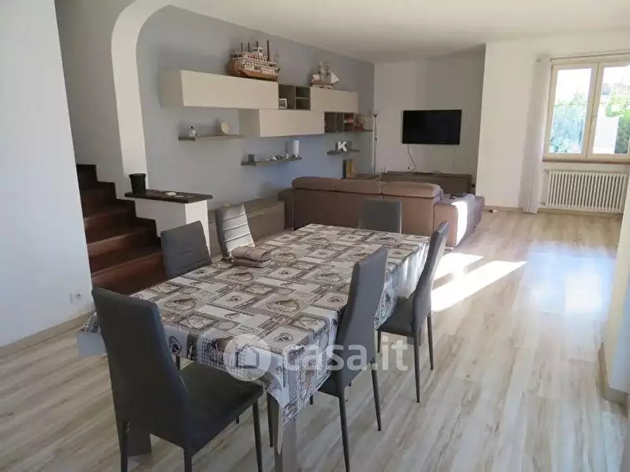 Immagine 8 di Casa bifamiliare in vendita  a Montignoso