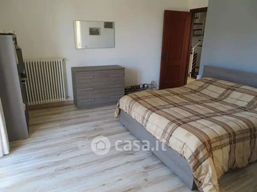 Immagine 10 di Casa bifamiliare in vendita  a Montignoso