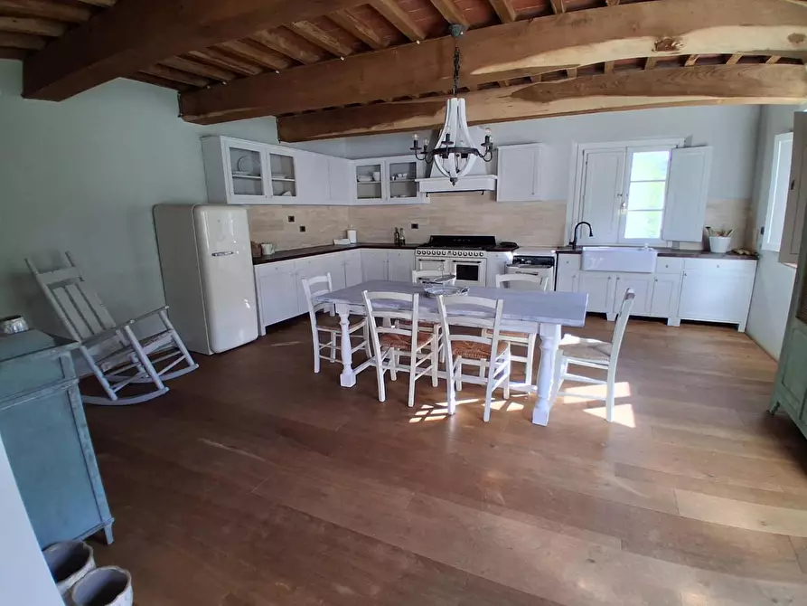 Immagine 17 di Rustico / casale in vendita  a Capannori