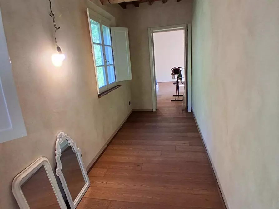 Immagine 31 di Rustico / casale in vendita  a Capannori