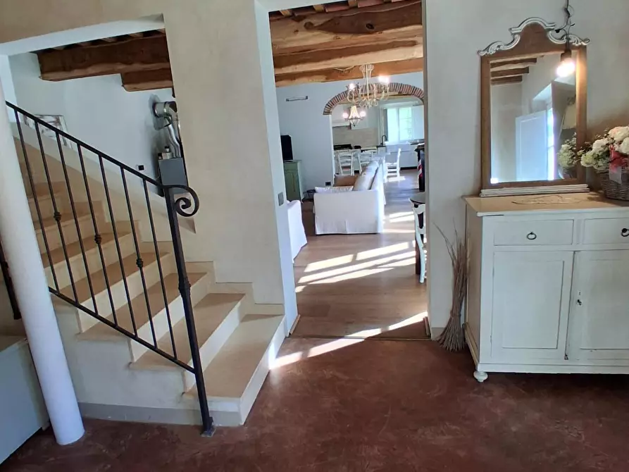 Immagine 9 di Rustico / casale in vendita  a Capannori