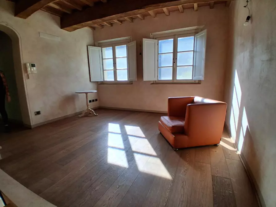 Immagine 36 di Rustico / casale in vendita  a Capannori