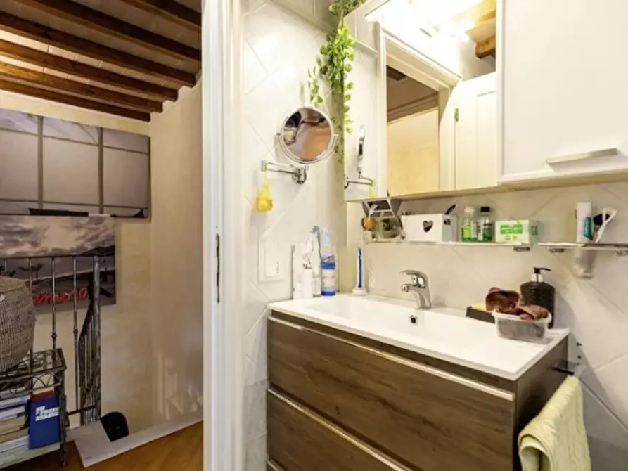 Immagine 10 di Terratetto in vendita  a Seravezza