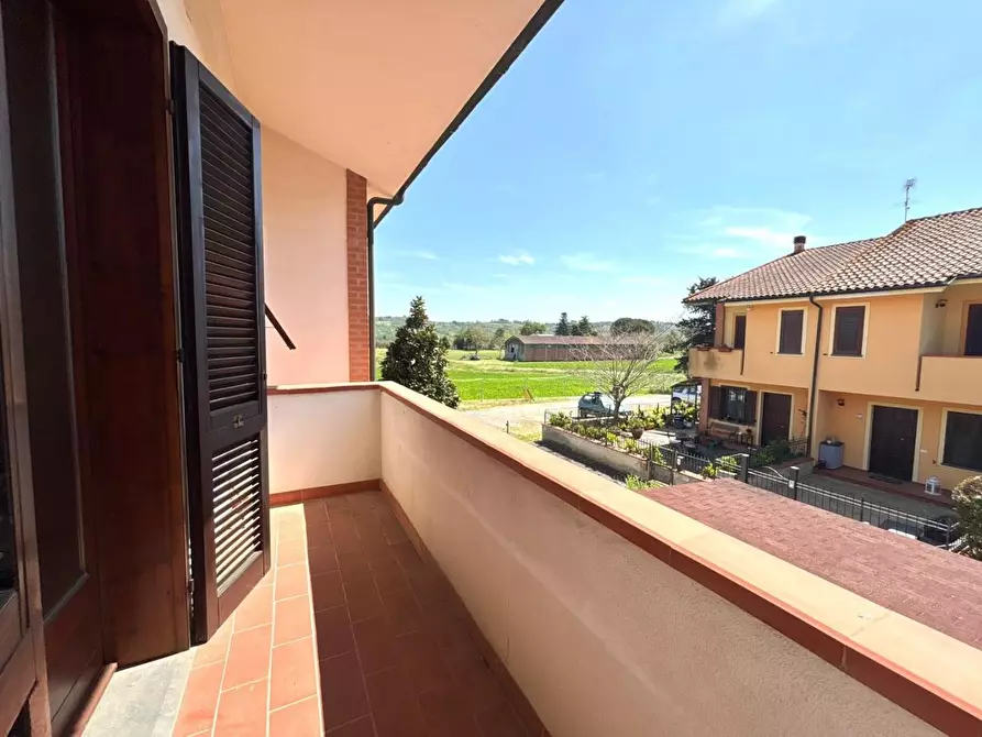 Immagine 25 di Villetta a schiera in vendita  a Terricciola