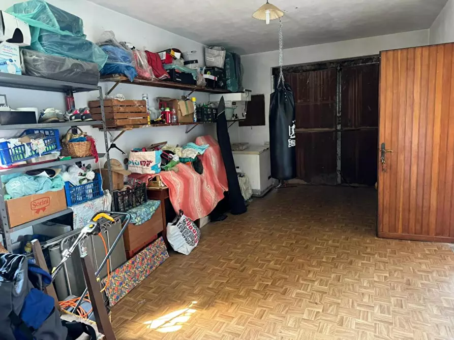 Immagine 17 di Villa in vendita  a Montignoso