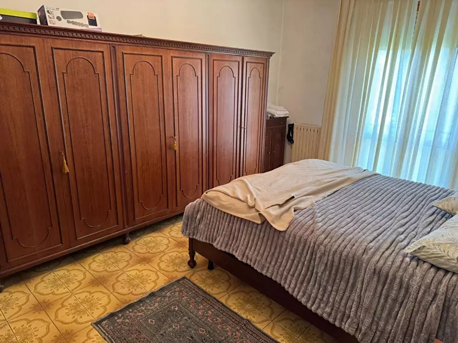 Immagine 12 di Villa in vendita  a Montignoso