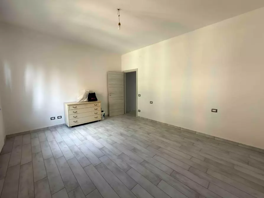 Immagine 14 di Appartamento in affitto  a Lucca