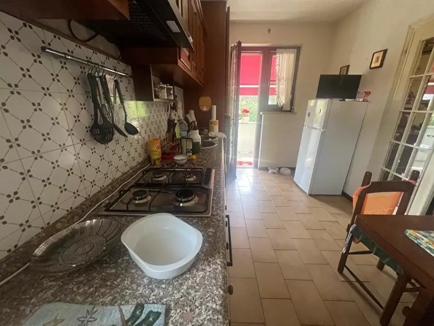 Immagine 5 di Villetta a schiera in vendita  a Camaiore