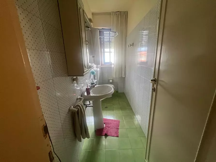 Immagine 18 di Villetta a schiera in vendita  a Camaiore