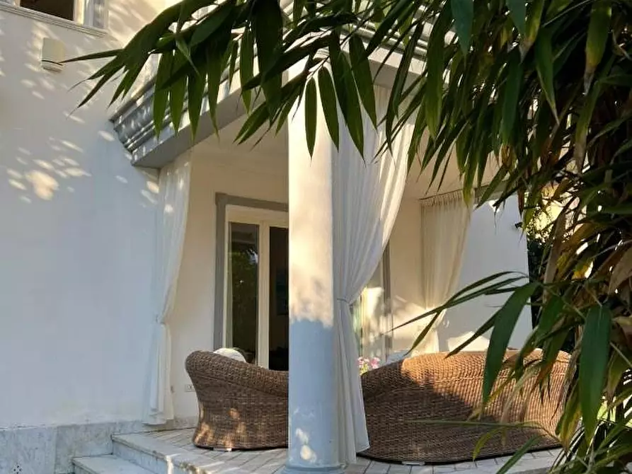 Immagine 25 di Villa in vendita  a Forte Dei Marmi