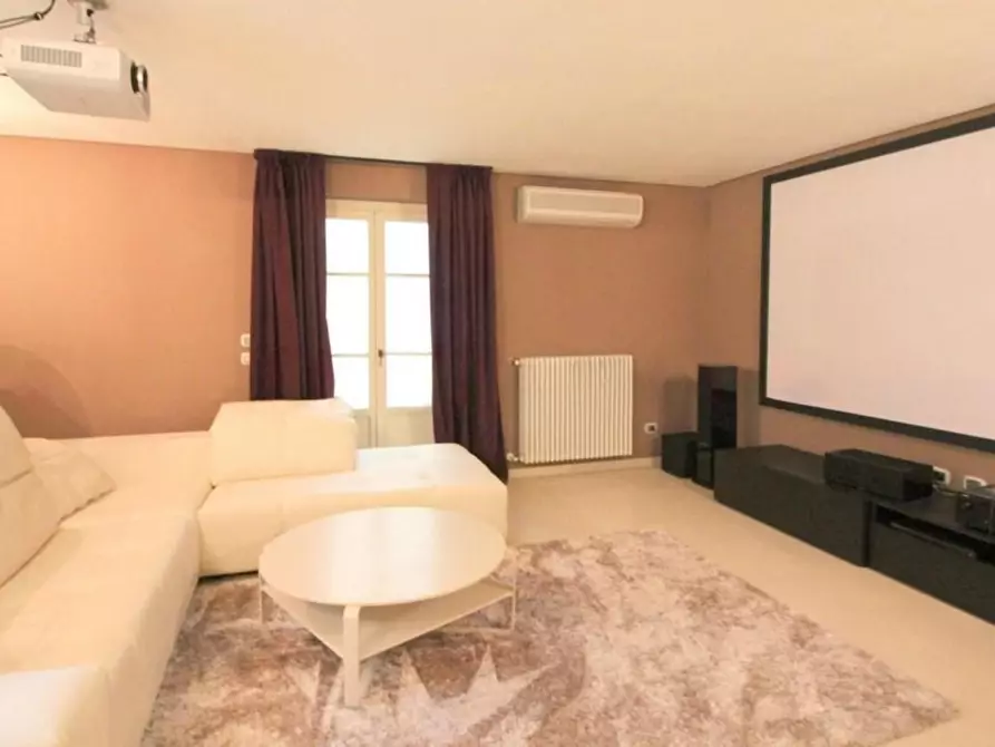 Immagine 16 di Villa in vendita  a Forte Dei Marmi