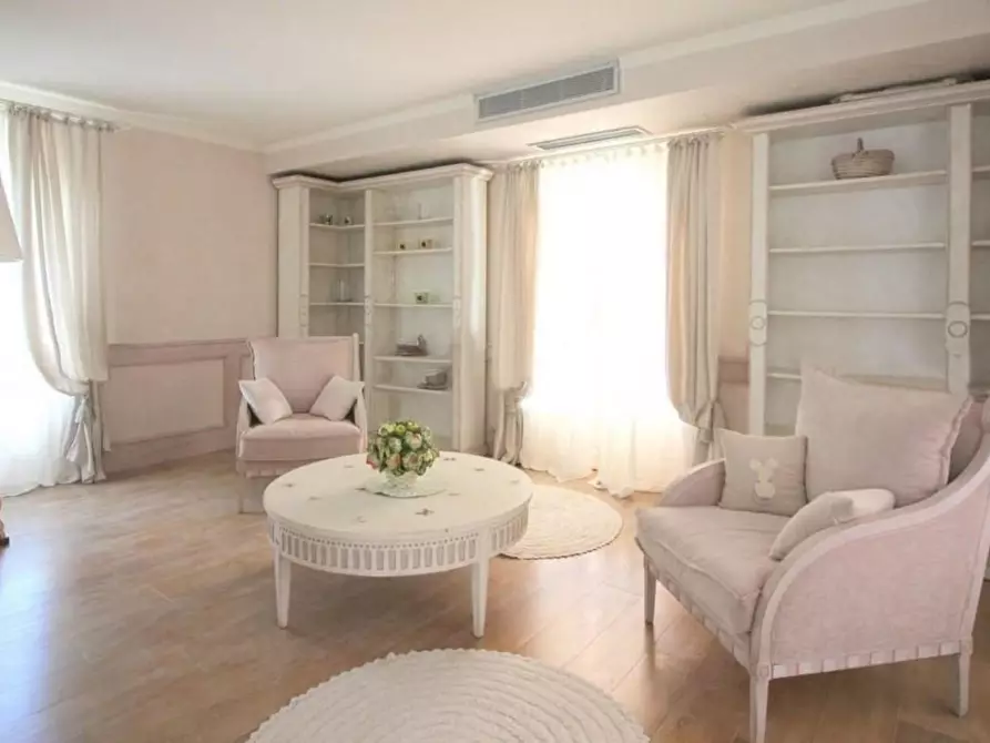 Immagine 29 di Villa in vendita  a Forte Dei Marmi