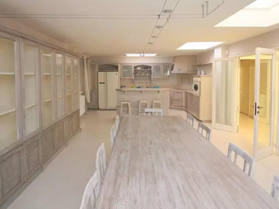 Immagine 15 di Villa in vendita  a Forte Dei Marmi