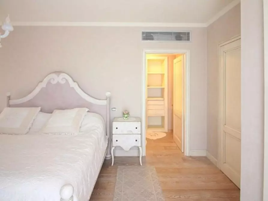 Immagine 50 di Villa in vendita  a Forte Dei Marmi