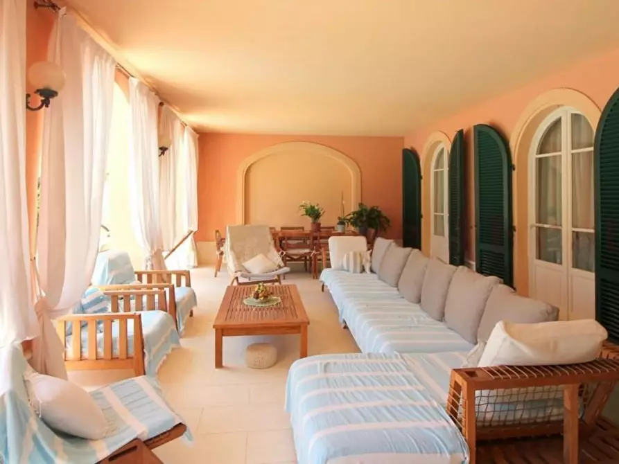 Immagine 25 di Villa in vendita  a Forte Dei Marmi