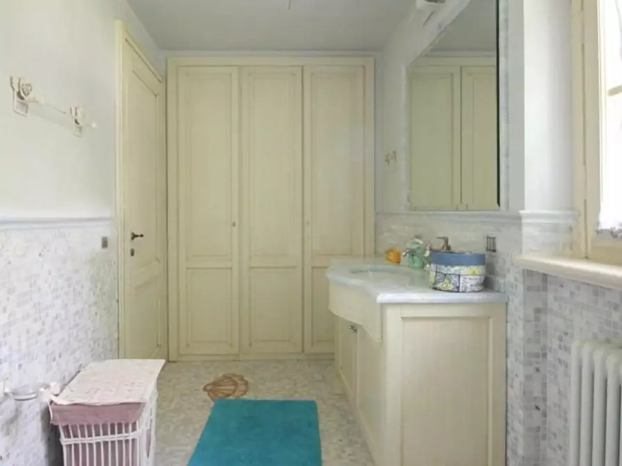 Immagine 37 di Villa in vendita  a Forte Dei Marmi