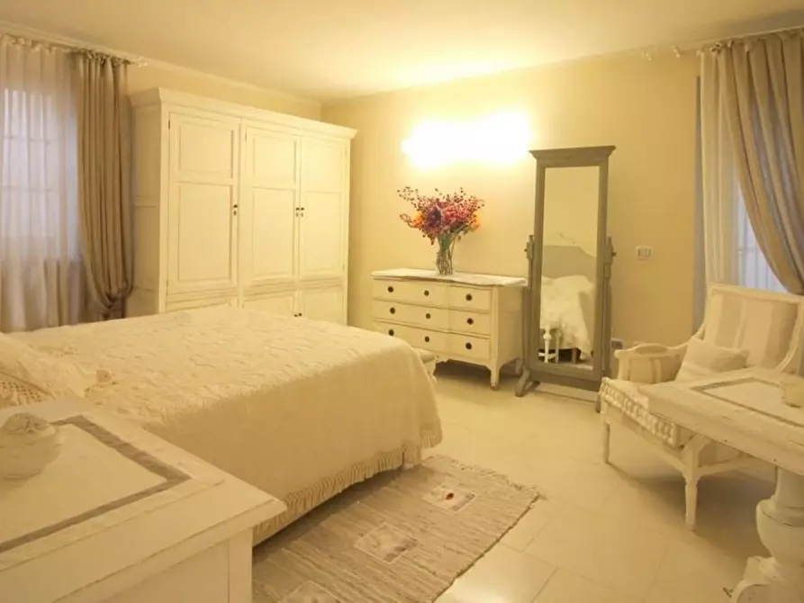 Immagine 20 di Villa in vendita  a Forte Dei Marmi