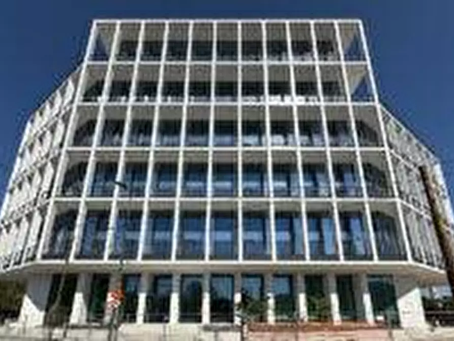 Immagine 2 di Appartamento in vendita  a Cascina