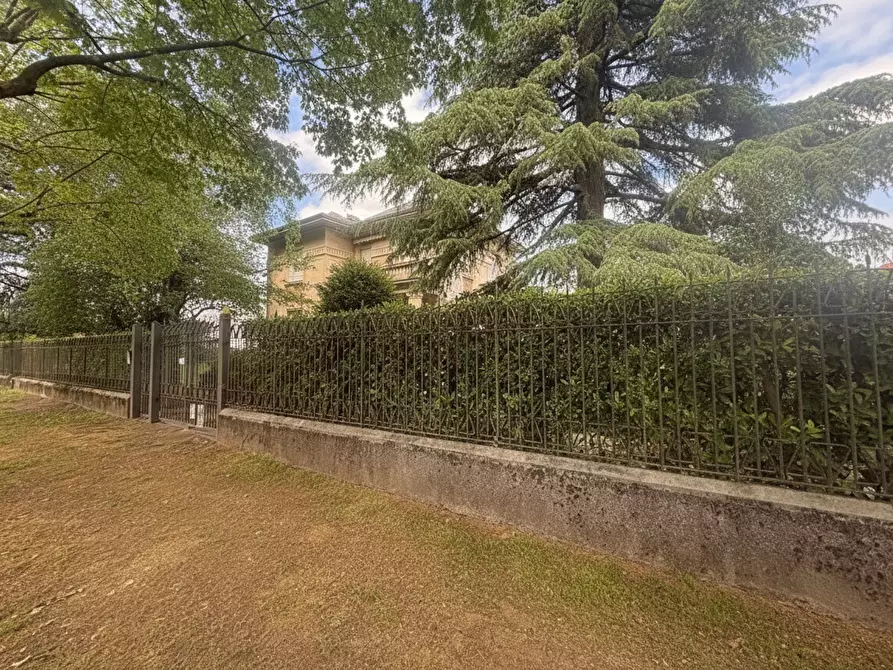 Immagine 8 di Villa in vendita  a Rovellasca