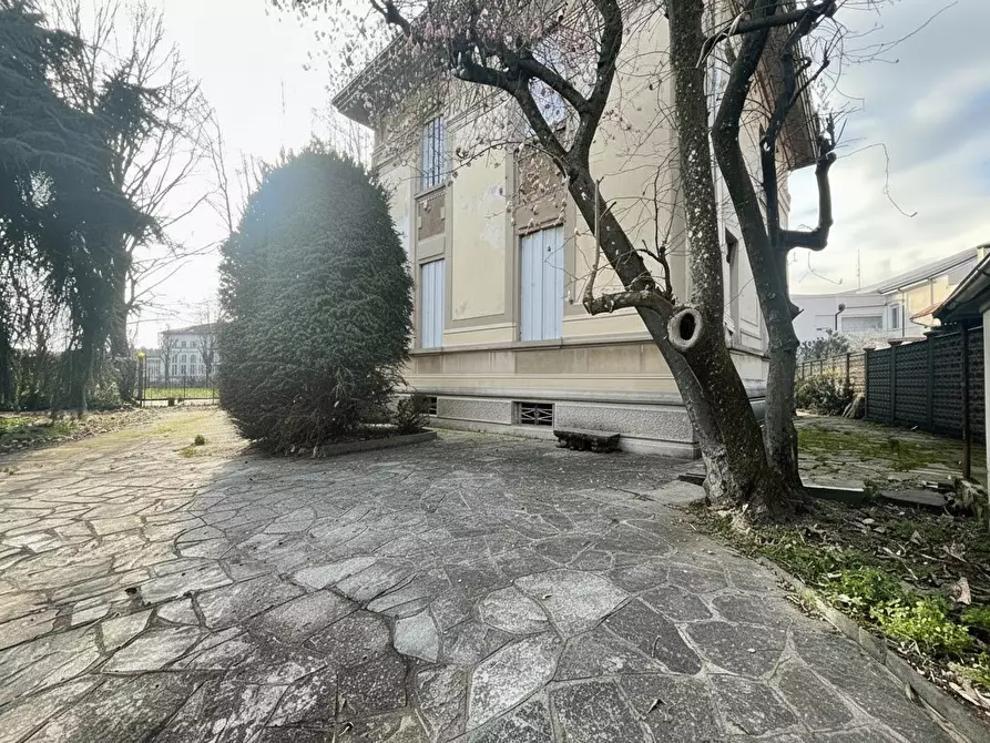 Immagine 4 di Villa in vendita  a Rovellasca