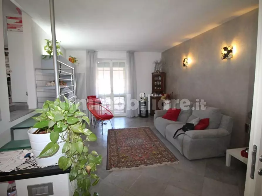 Immagine 9 di Appartamento in vendita  a Pisa