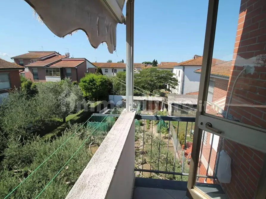 Immagine 2 di Appartamento in vendita  a Pisa