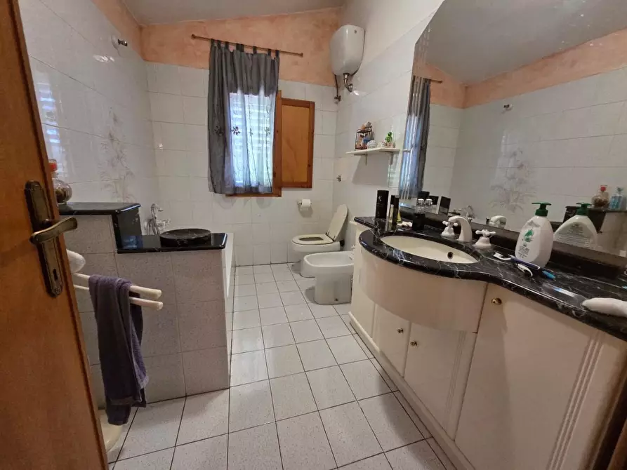 Immagine 7 di Casa indipendente in vendita  a Riparbella