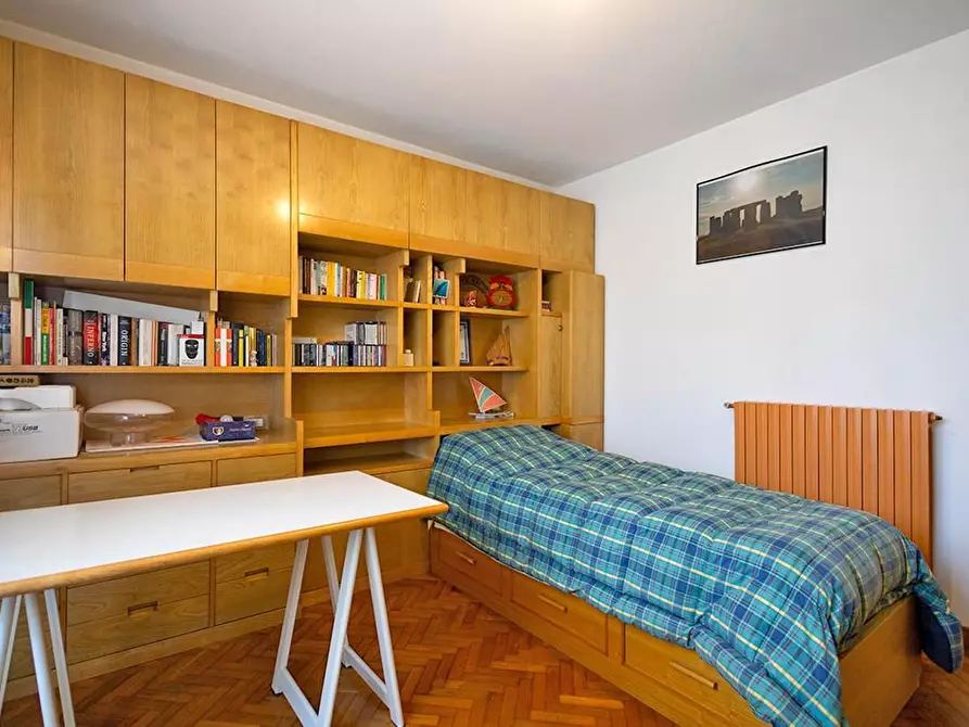 Immagine 18 di Casa indipendente in vendita  a Camaiore