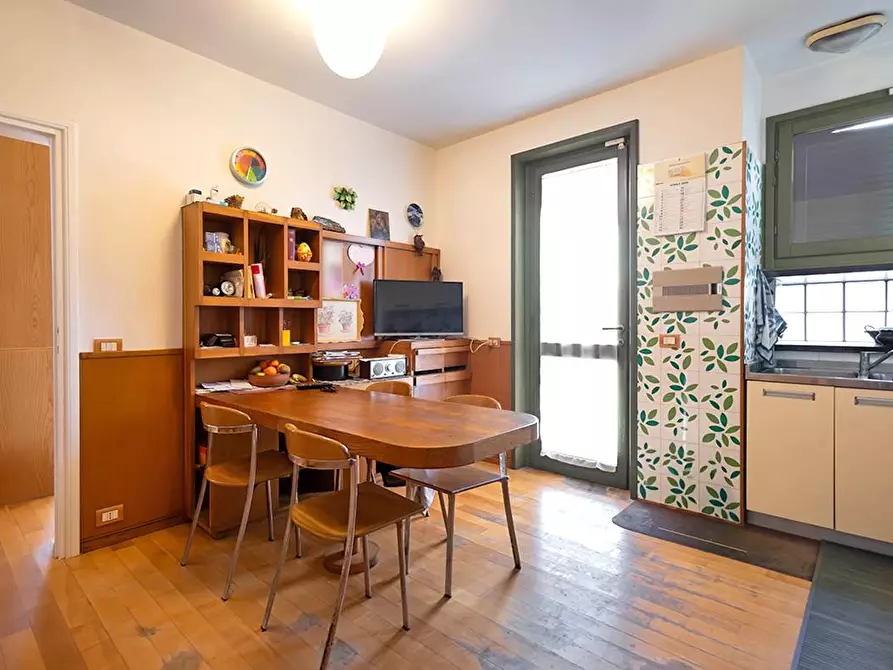 Immagine 14 di Casa indipendente in vendita  a Camaiore