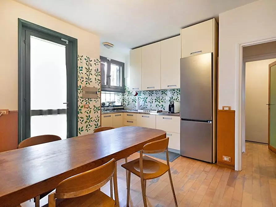 Immagine 13 di Casa indipendente in vendita  a Camaiore