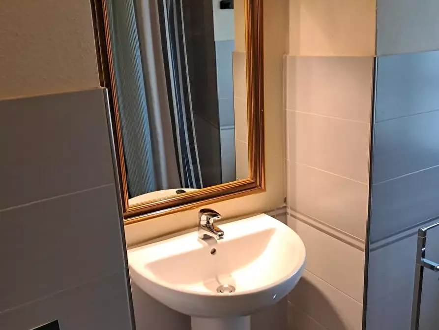 Immagine 30 di Appartamento in affitto  a Casole D'elsa