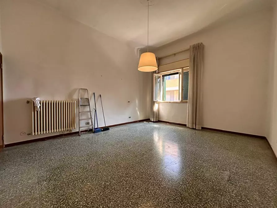 Immagine 17 di Appartamento in vendita  a Cascina