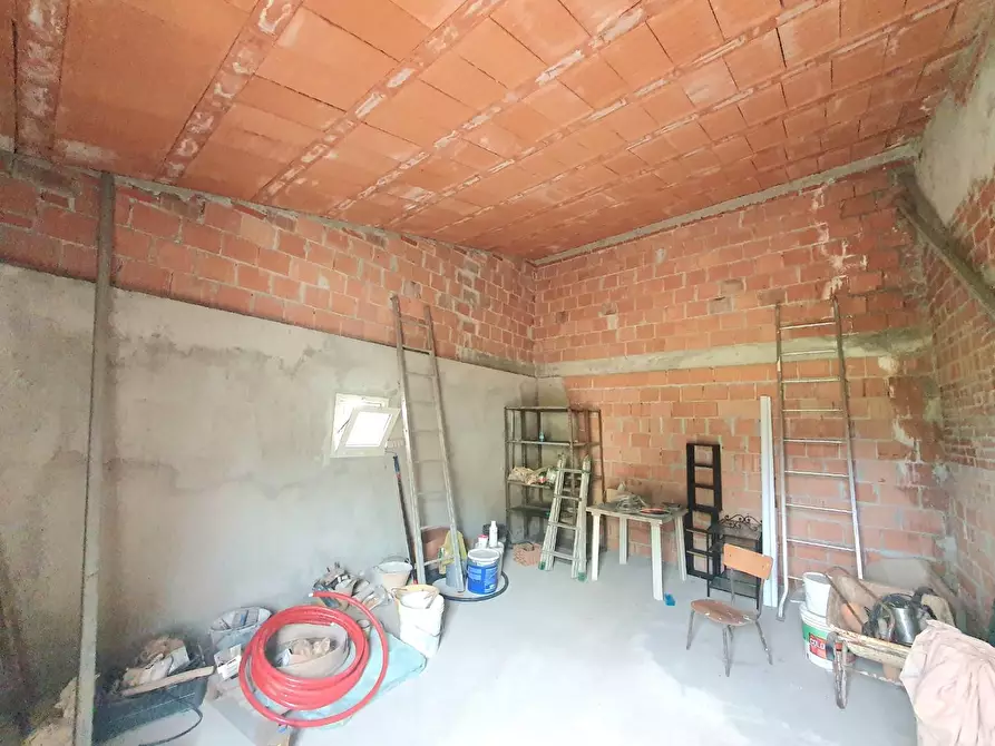 Immagine 38 di Terratetto in vendita  a Capannori