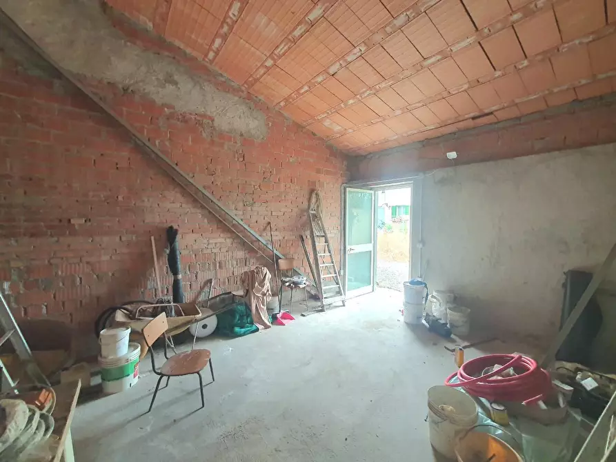 Immagine 41 di Terratetto in vendita  a Capannori