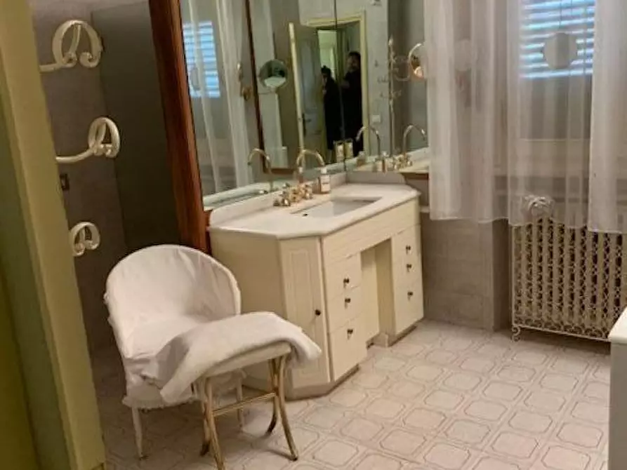 Immagine 17 di Casa bifamiliare in vendita  a Montecatini Terme