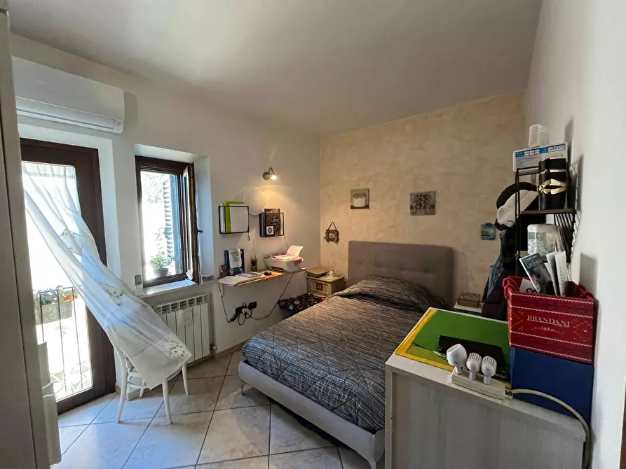 Immagine 12 di Appartamento in vendita  a Suvereto
