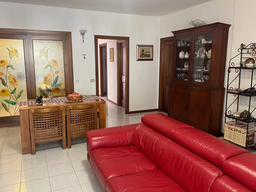 Immagine 9 di Appartamento in vendita  a Livorno