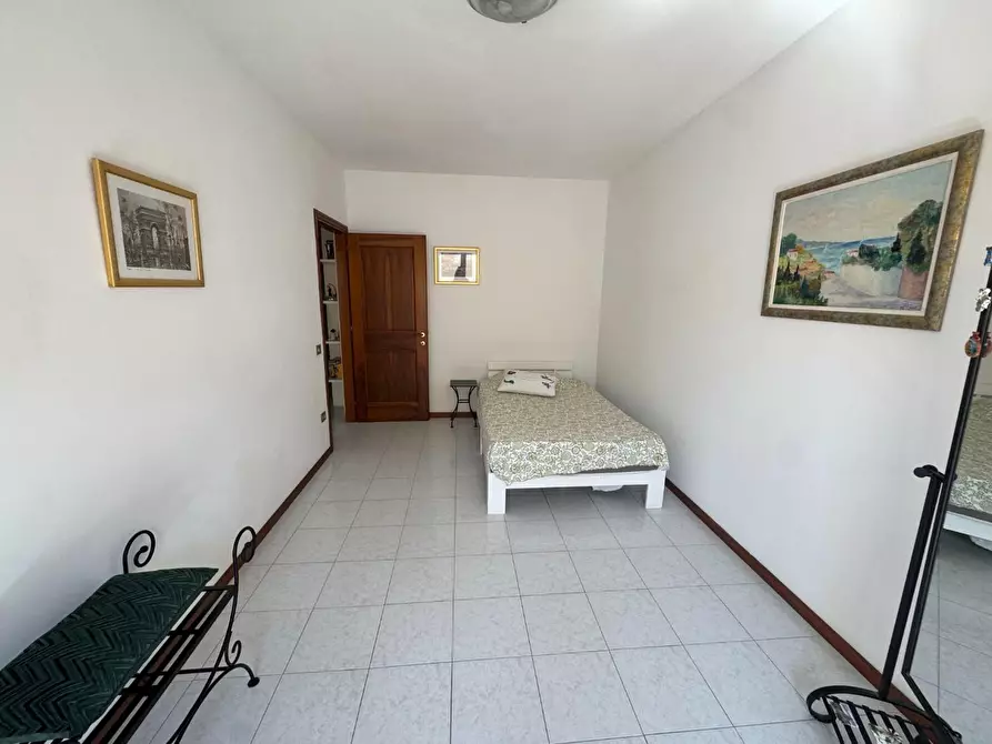 Immagine 25 di Appartamento in vendita  a Livorno